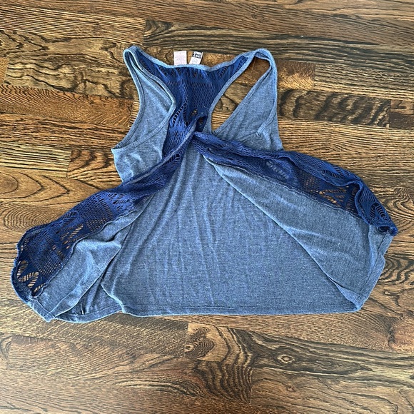 Blue backless tank top, size S - Picture 4 of 4